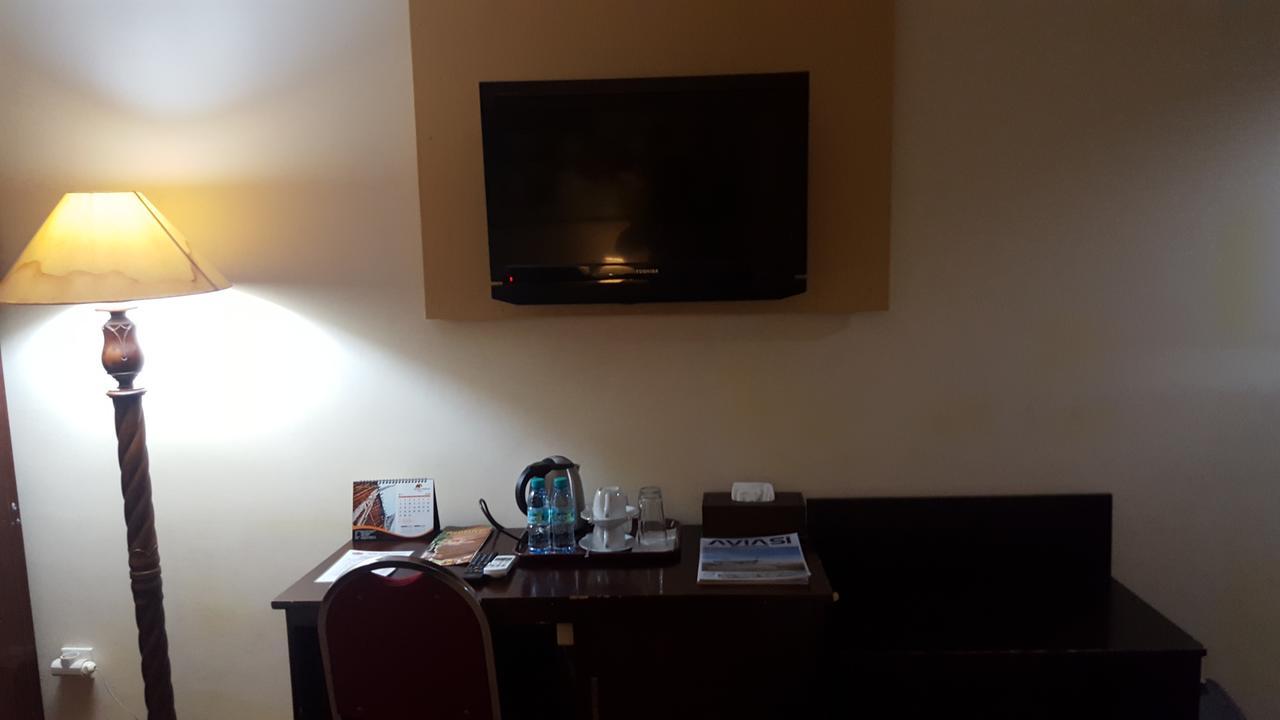 Grand Tembaga Hotel Timika Buitenkant foto